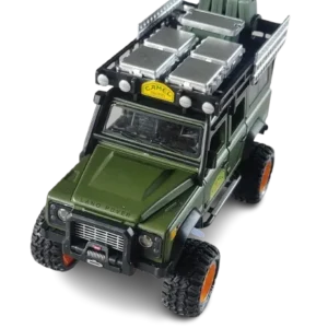 COL002.- Carro de Colección Camel Trophy Land Rover Defender 110 Escala 1:28